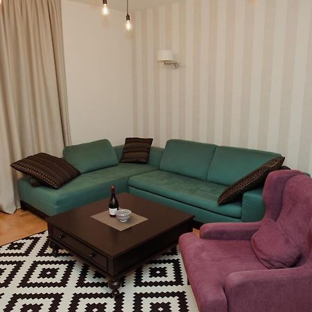 Opera 1 Apartamento Subotica Exterior foto